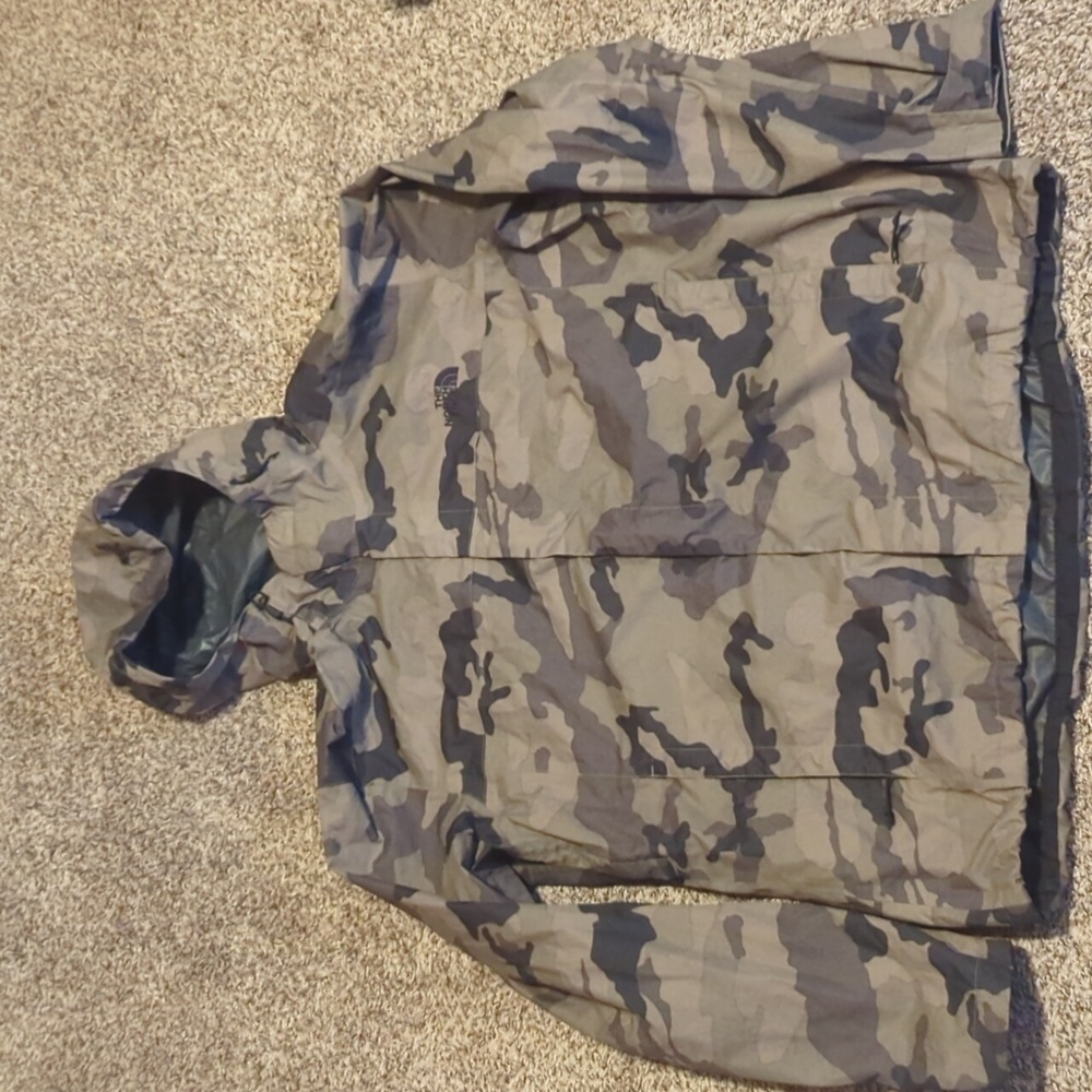 The North Face Men's Camouflage Windbreaker Rain Dryvent Jacket - Picture 2 of 9